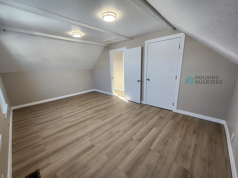 4730 N Freya St — Photo 13
