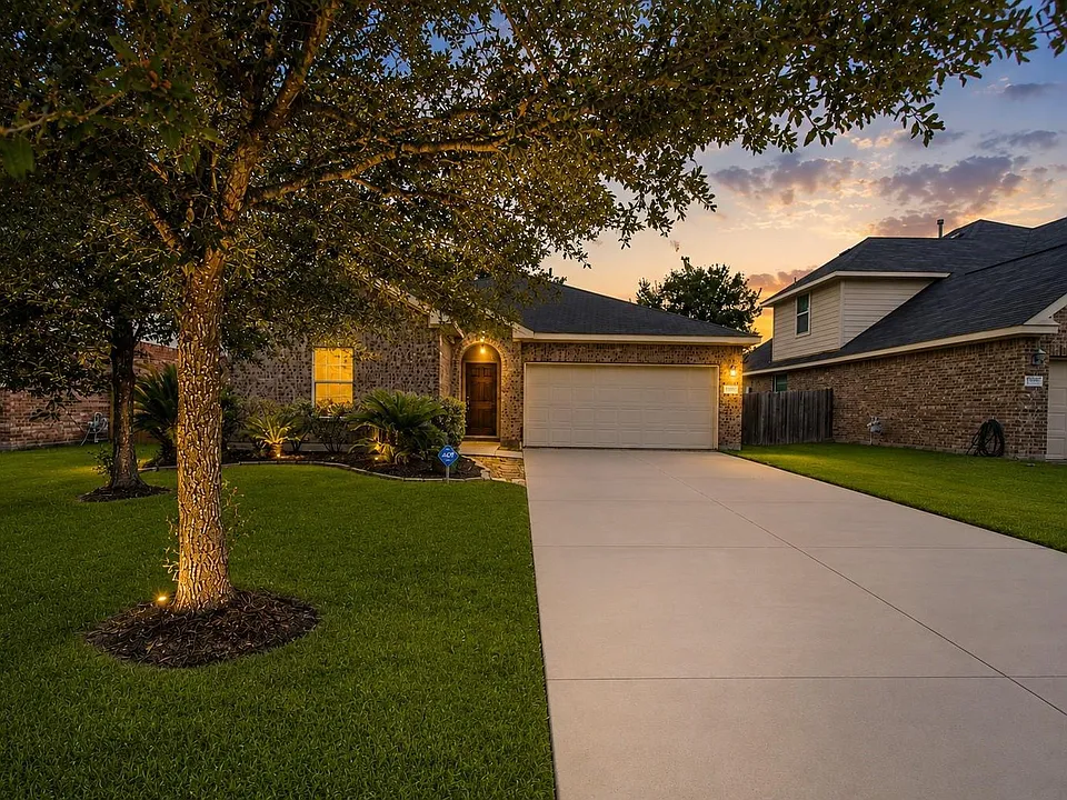 25531 Forest Springs Lake