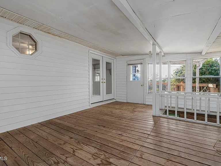 371 Oak Hill Cir — Photo 26