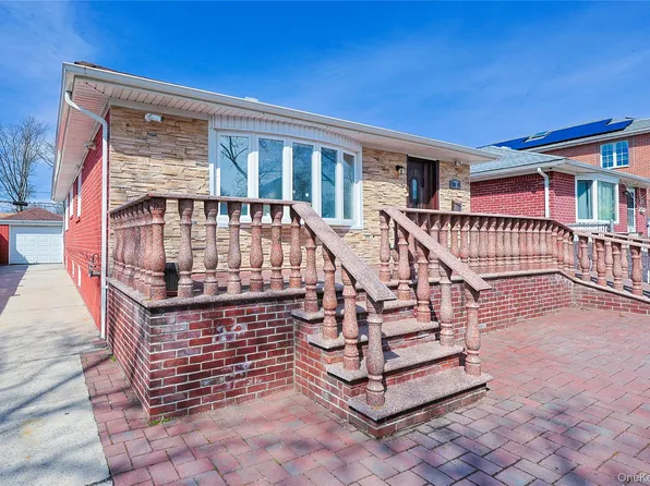 22447 76th Road, Oakland Gardens, NY 11364