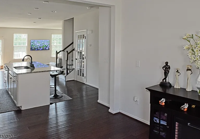 11 Shade Tree Ln — Photo 4