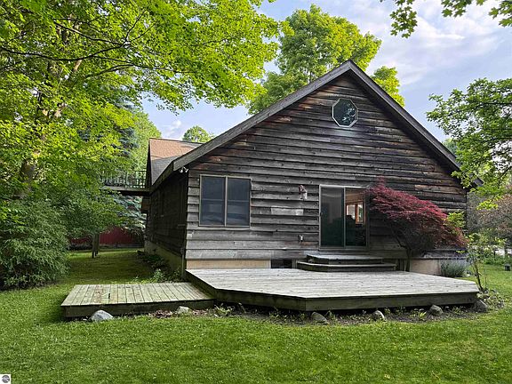 5th image of 1370 Hidden Hollow Dr