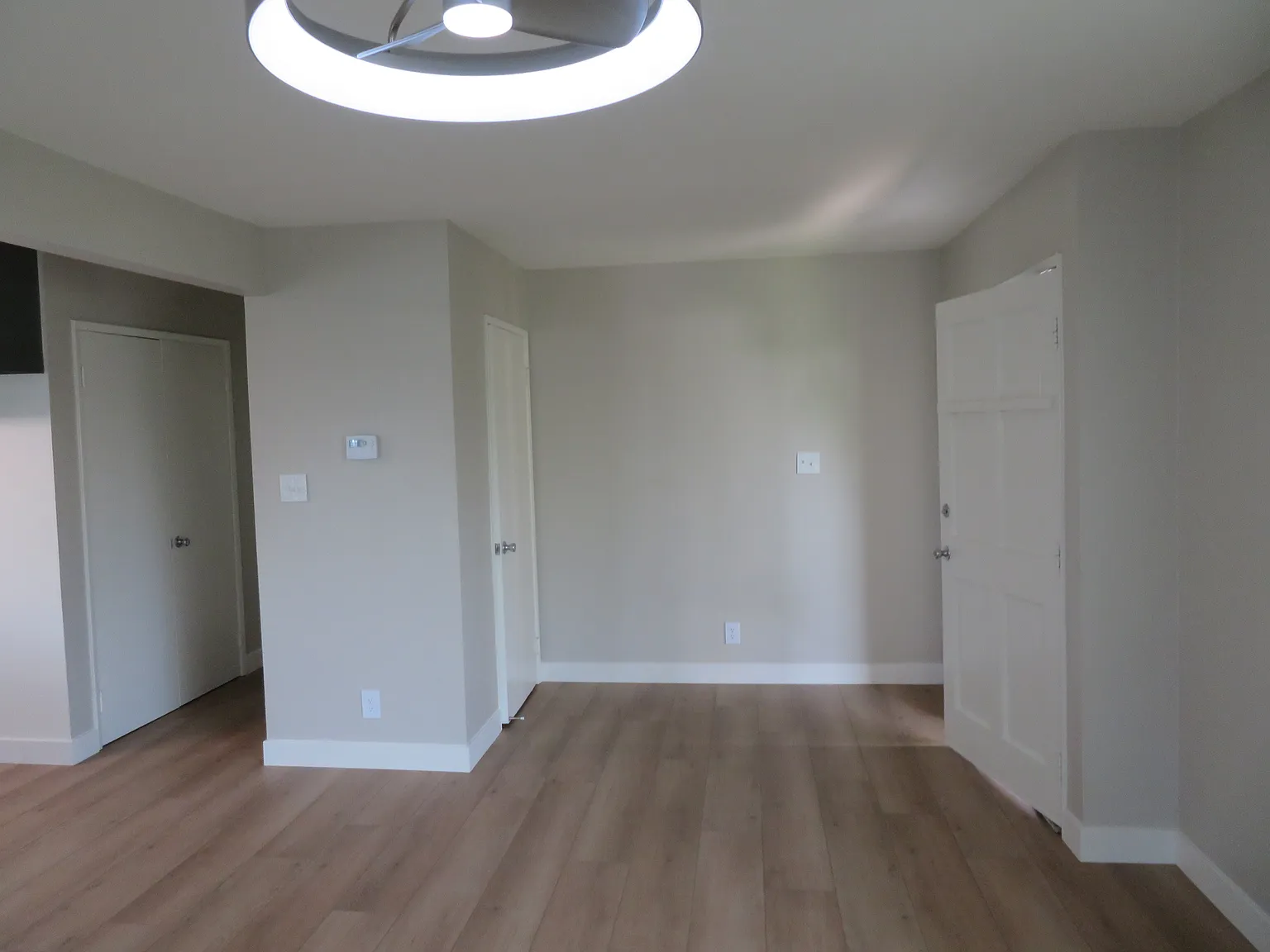 2 bed, 1050 sqft, $2,850 — Photo 3