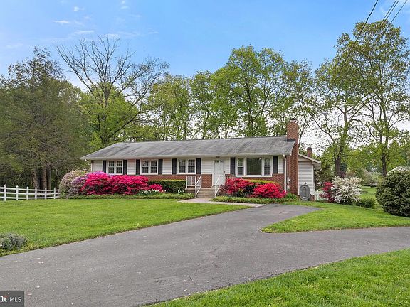 5th image of 19700 Meredith Dr