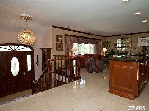 3rd image of 20 Linda Ln