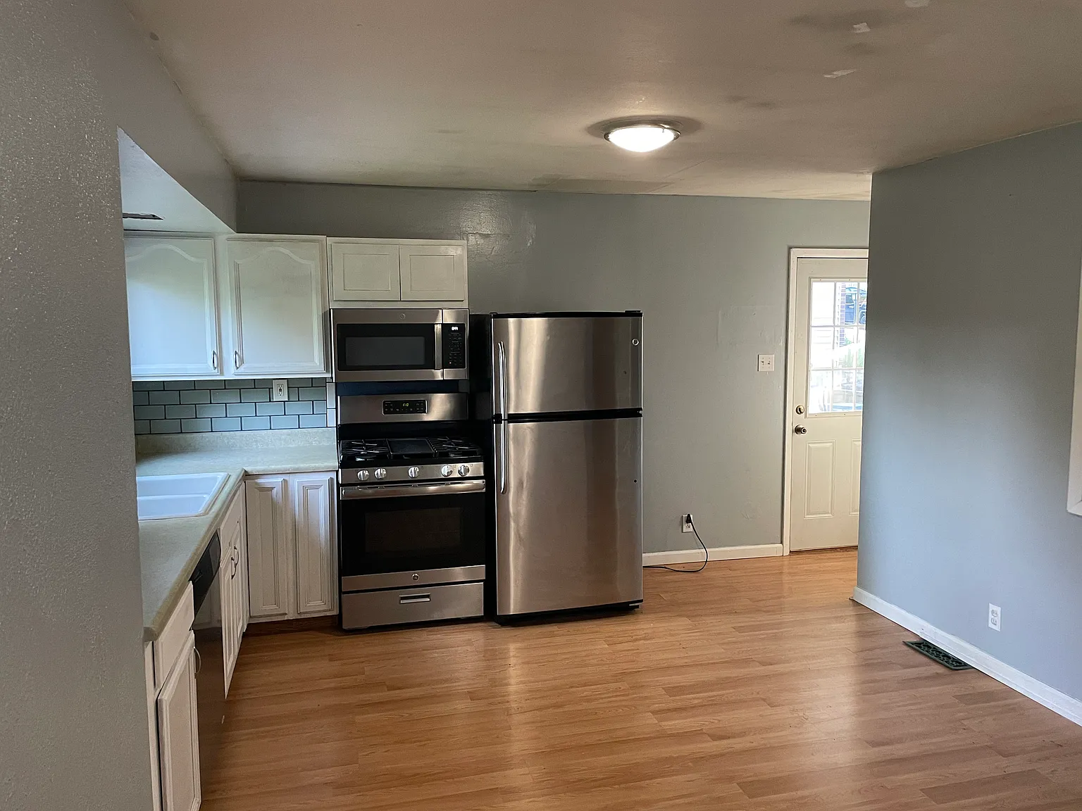 12411 Glenbush Dr — Photo 3