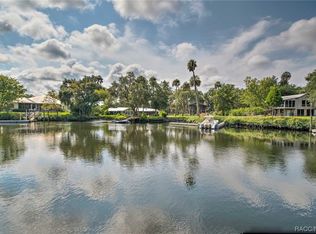 6003 Riverside Dr, Yankeetown, FL 34498