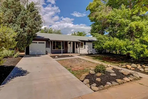 647 S Jasmine Way Photo 1 647 S Jasmine Way Photo 1