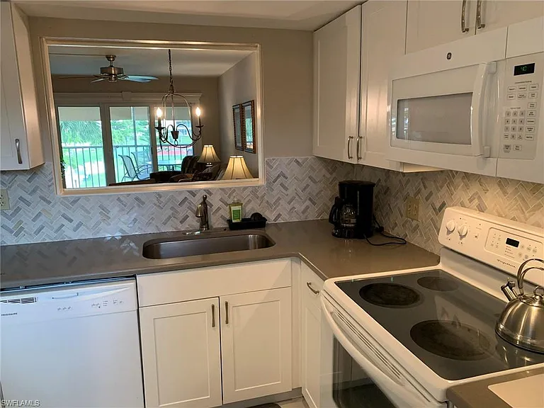 1004 Manatee Rd #H204 — Photo 15
