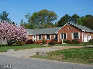 115 Federal Dr, Fredericksburg, VA 22405