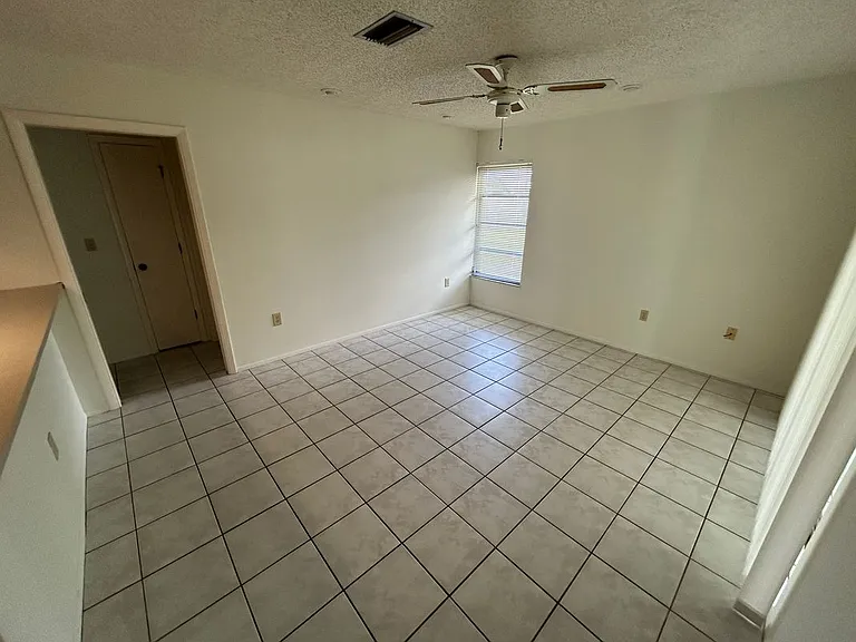 1429 Dogwood Dr — Photo 8