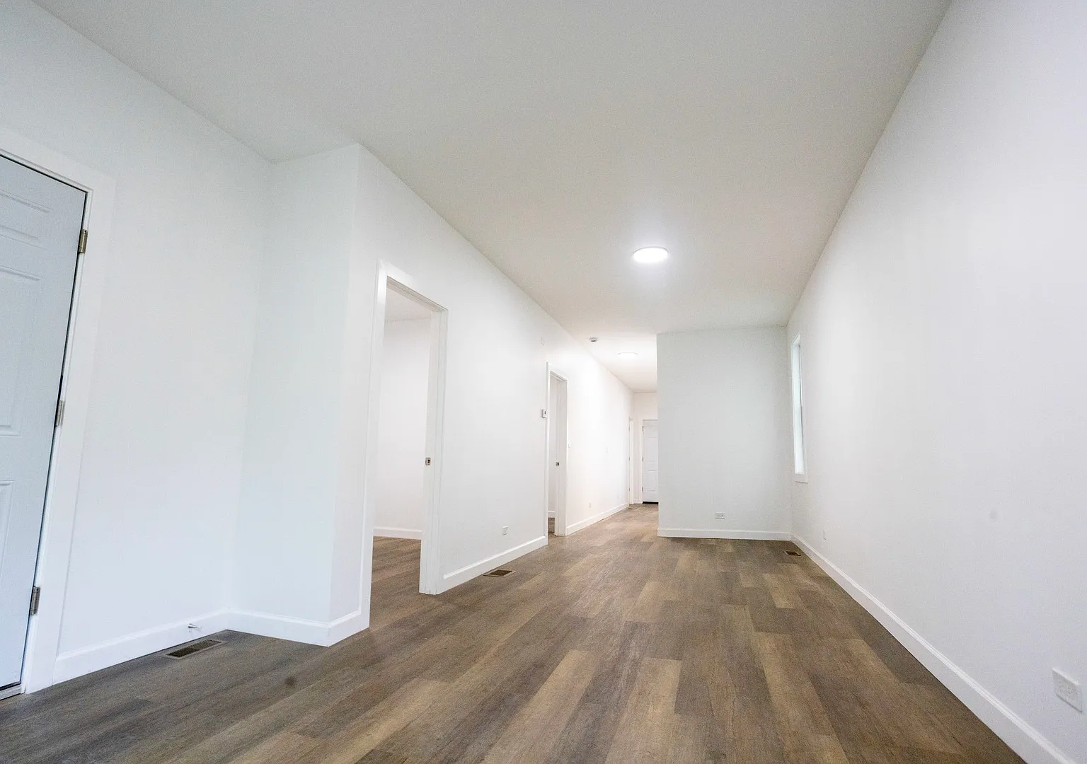 3 bed, 1200 sqft, $1,700 — Photo 4