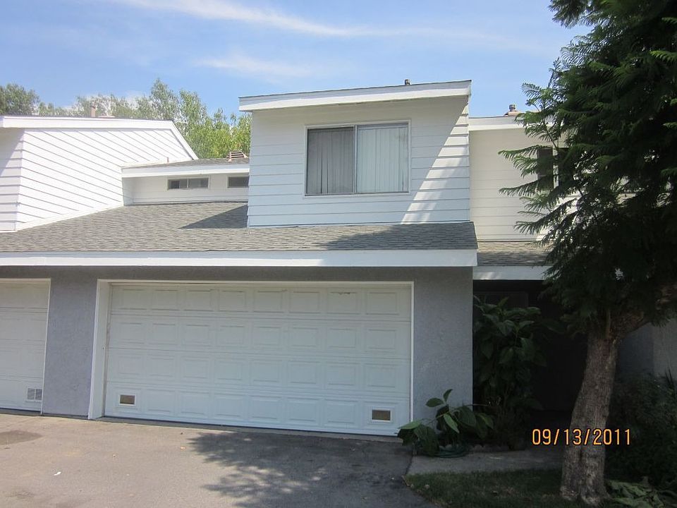 1st image of 8350 Burnet Ave Unit 29