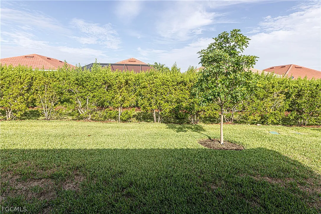 2 bed, 2.0 bath, 1527 sqft, $3,500 — Photo 2