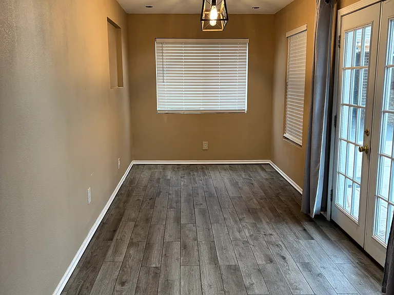 Flex Room