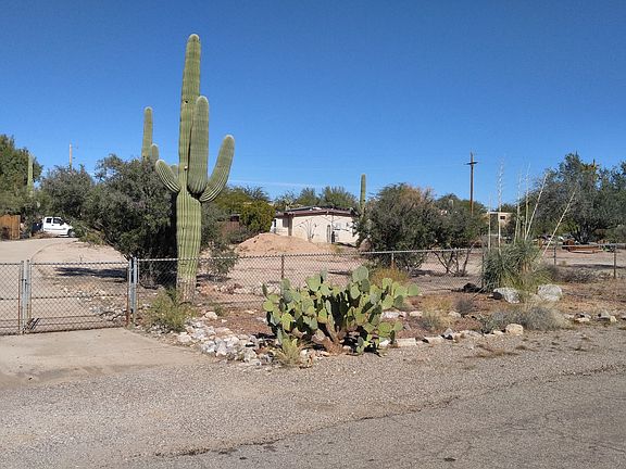 3rd image of 3920 W Placita Oeste