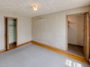 9 Division St APT 1F, Worcester, MA 01604