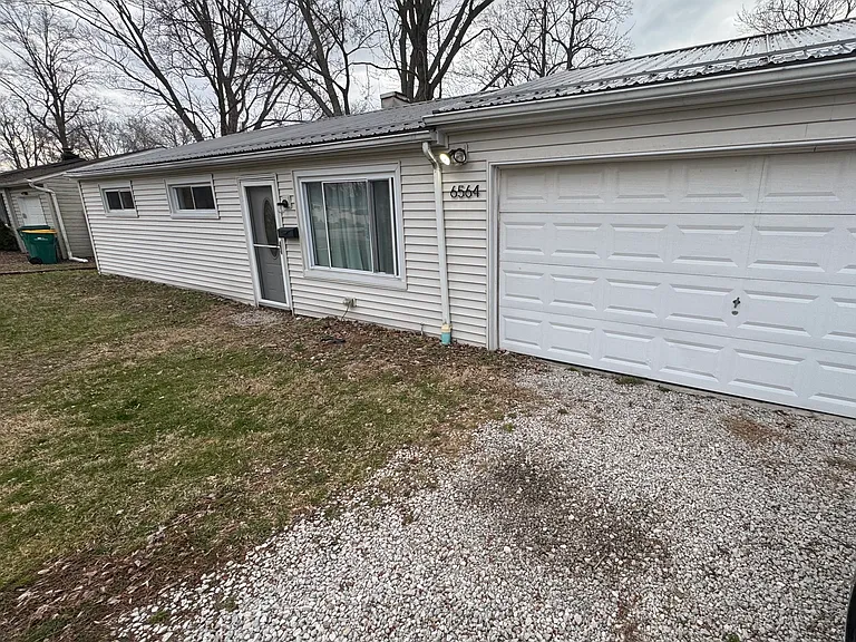 6564 Seneca Trl — Photo 3