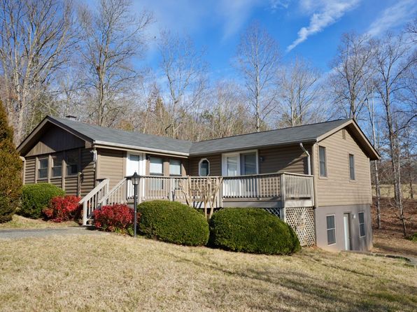 104 Windward Farm Rd