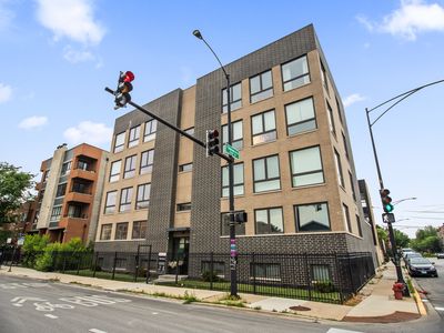 2304 W Jackson Blvd #2W, Chicago, IL, 60612