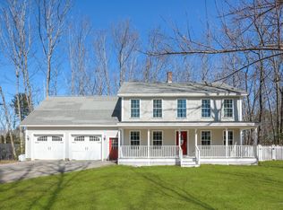 19 Zachary Ln, Kennebunk, ME 04043