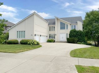 1901 Turtle Bay Rd, Vernon Hills, IL 60061