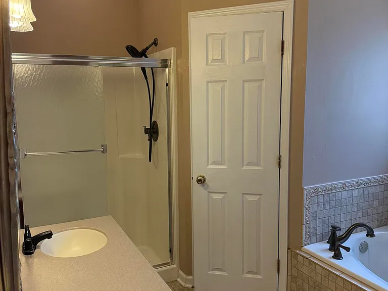 3652 Fair Ridge Dr — Photo 8
