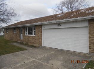 202 Robb St, Jackson Center, OH 45334