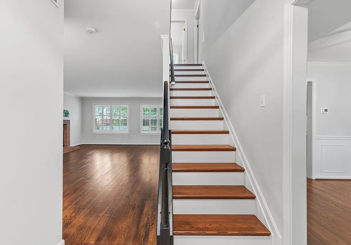 4 bed, 4.0 bath, 2699 sqft, $4,500 — Photo 4