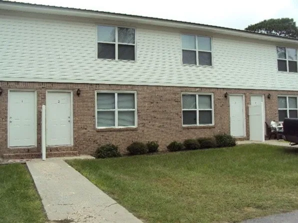 1305 Breckenridge Dr APT 11, Adel, GA 31620