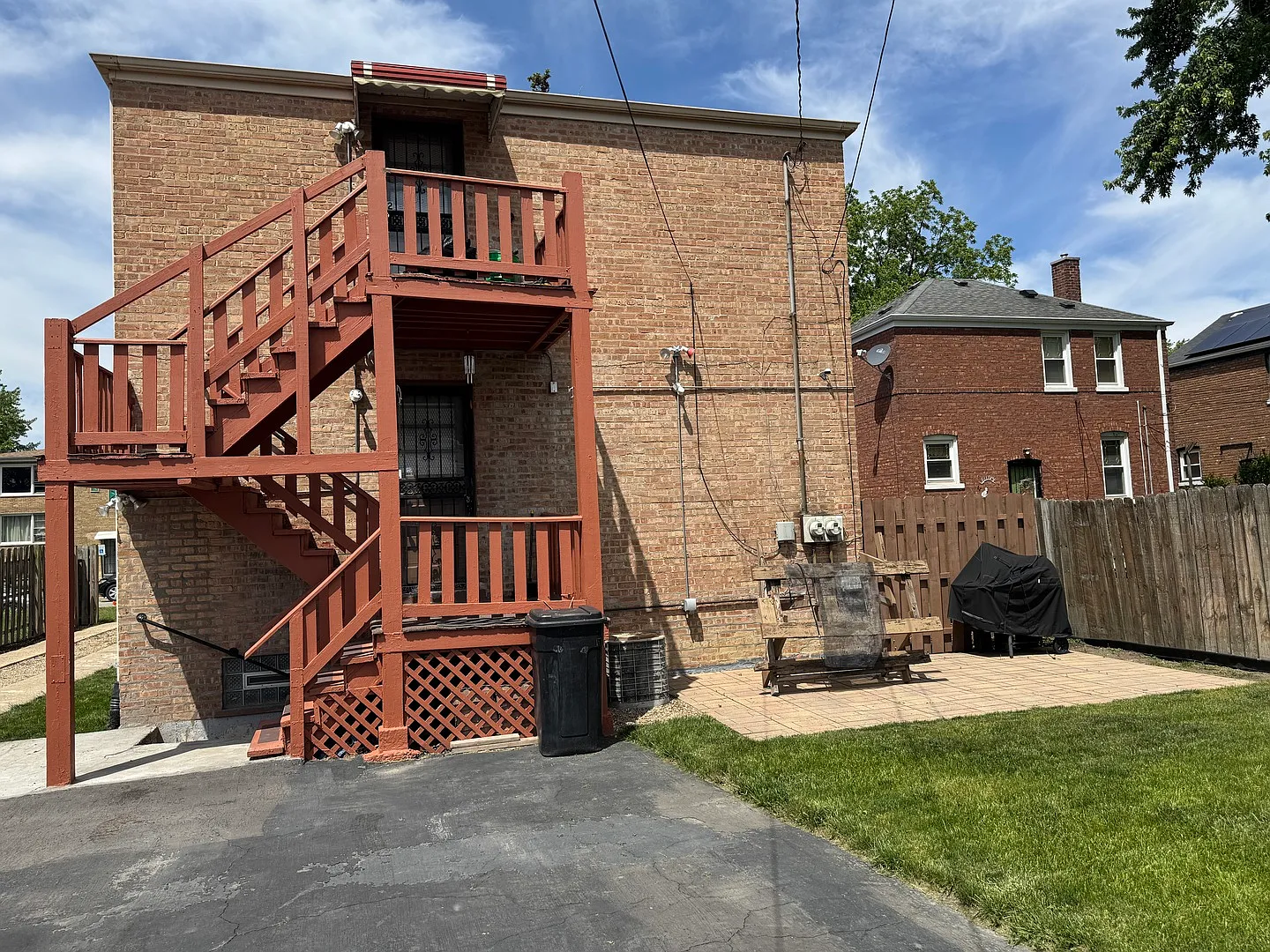 2 bed, 1.0 bath, 1000 sqft, $1,100 — Photo 2