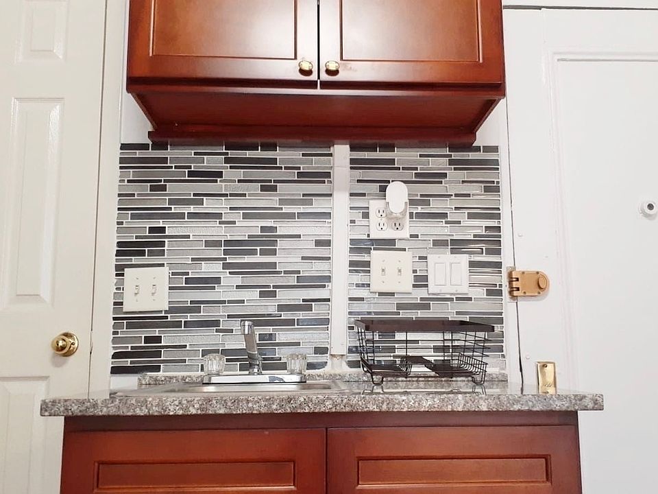 2nd image of 112 Mac Dougal St #1A