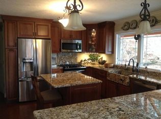 373 Vanderpool Rd, Vilas, NC 28692