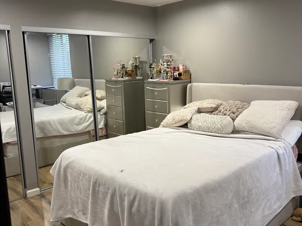 18620 Hatteras St #22, Tarzana, CA 91356