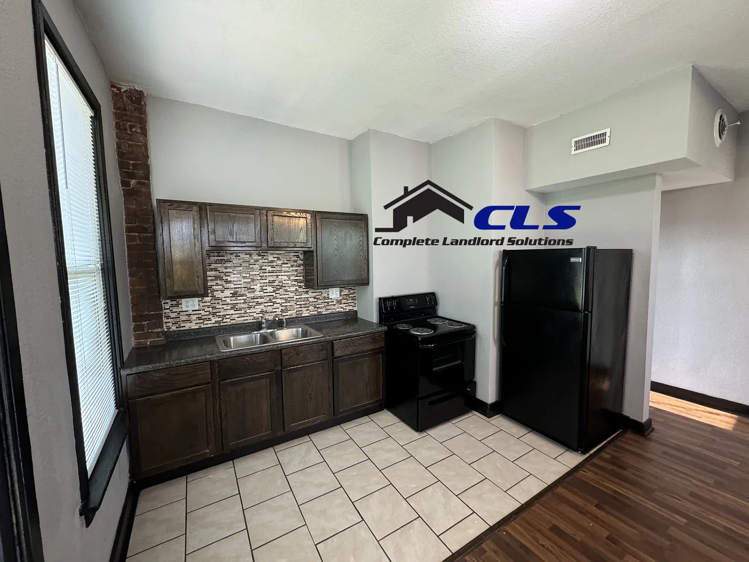 19 1/2 N 14th - 1 — Photo 3