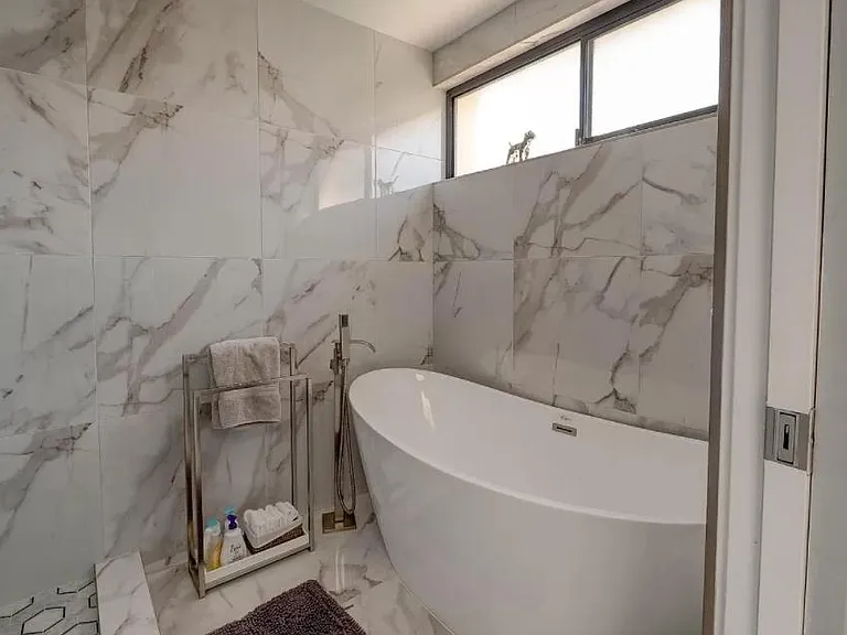 135 Desert West Dr — Photo 11