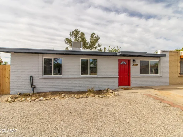 6721 E Hawk Dr, Tucson, AZ 85730