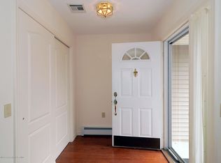 3 Witham Ct, Toms River, NJ 08757