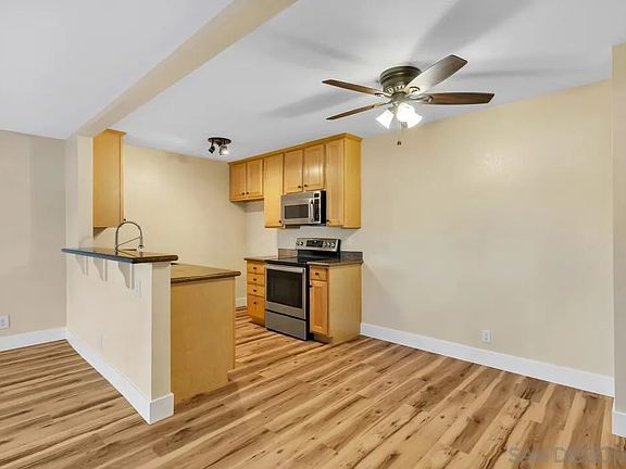 3rd image of 1045 Peach Ave Unit 61