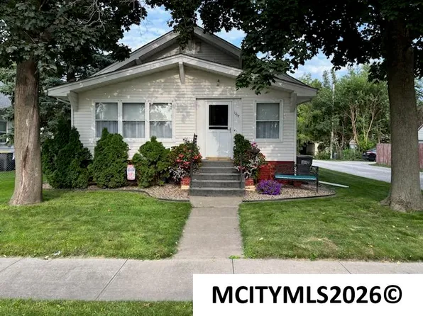 1217 N President Ave, Mason City, IA 50401