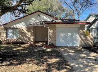 12611 Summer Mill Dr, Houston, TX 77070