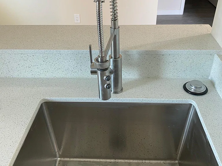 2813 Menlo Ave — Photo 14