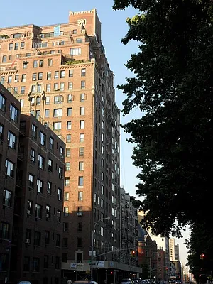 Sold by Real Direct | media 22