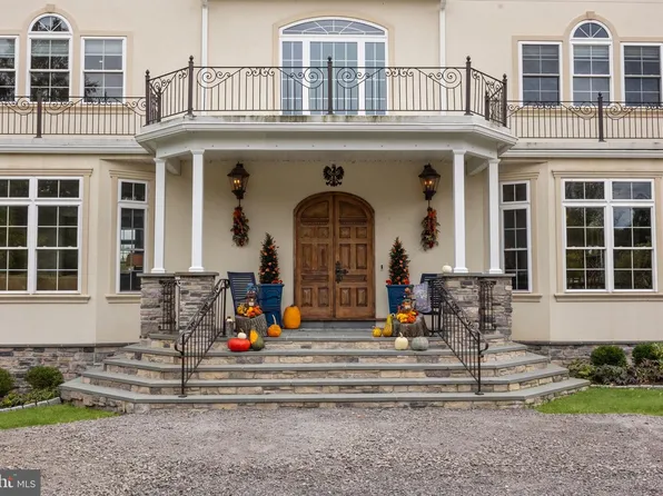 274 Pineville Rd, Newtown, PA 18940