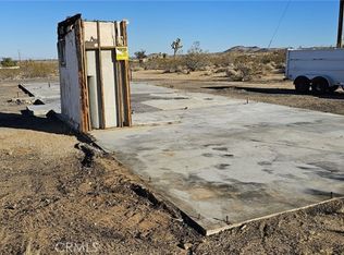 57186 Karol Rd, Landers, CA 92285