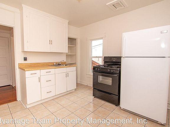 4th image of 2214 Julian Ave