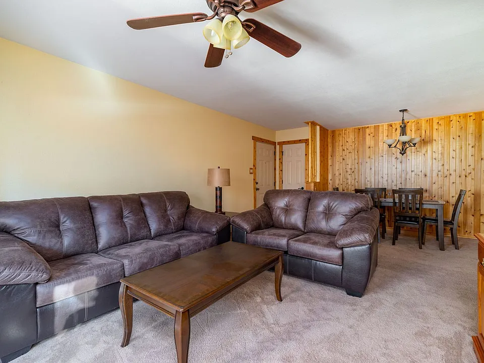 601 W San Mateo Rd #84