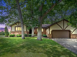 341 Forest Dr, Circle Pines, MN 55014