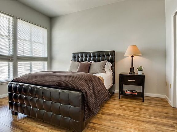 4th image of 3225 Turtle Creek Blvd APT 942