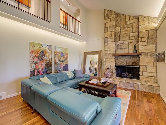 4th image of 2530 Del Rosa Avenue